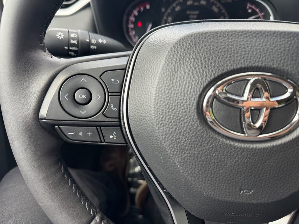 Used 2025 Toyota RAV4 XLE Premium w/ Weather Package AWD/4WD image 29
