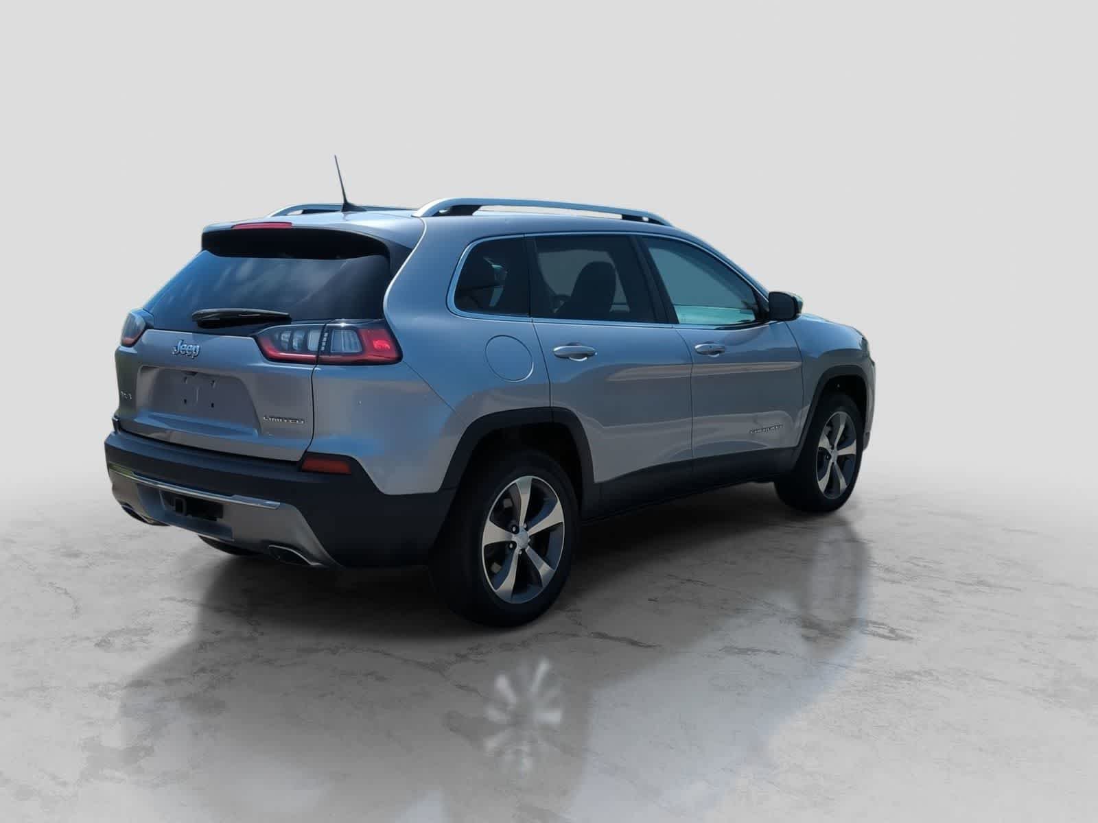 Used 2020 Jeep Cherokee Limited w/ Trailer Tow Group AWD/4WD image 8