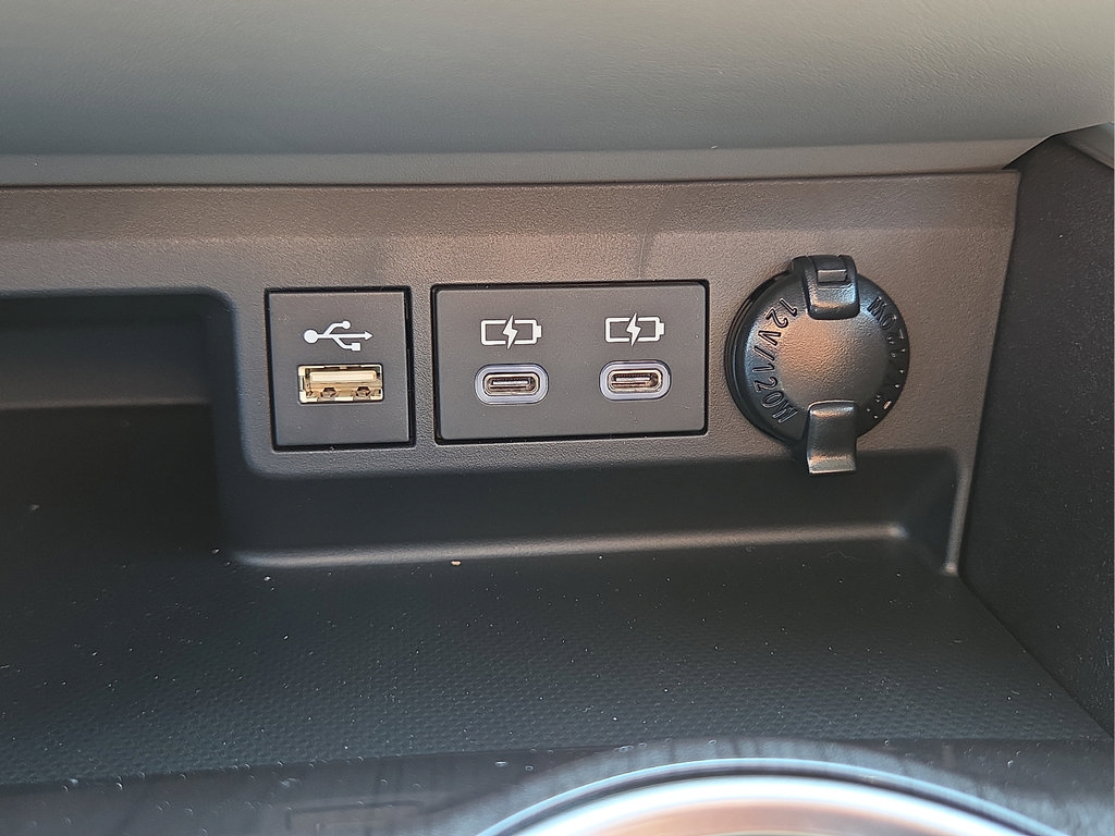 New 2026 Toyota Highlander Platinum AWD/4WD image 22