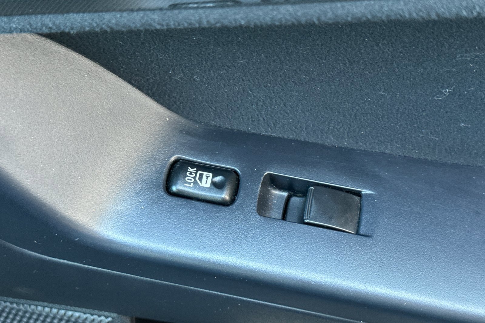 Used 2011 Mitsubishi Lancer Evolution GSR image 21