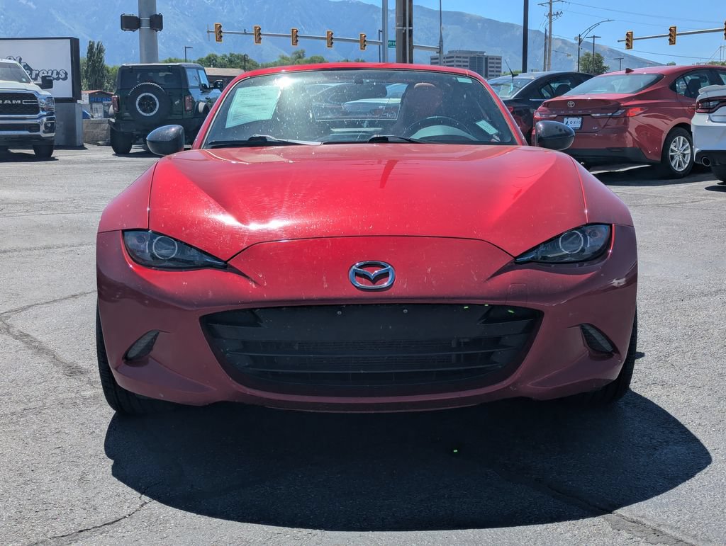 Used 2017 MAZDA MX-5 Miata RF Club w/ Appearance Package RWD image 12