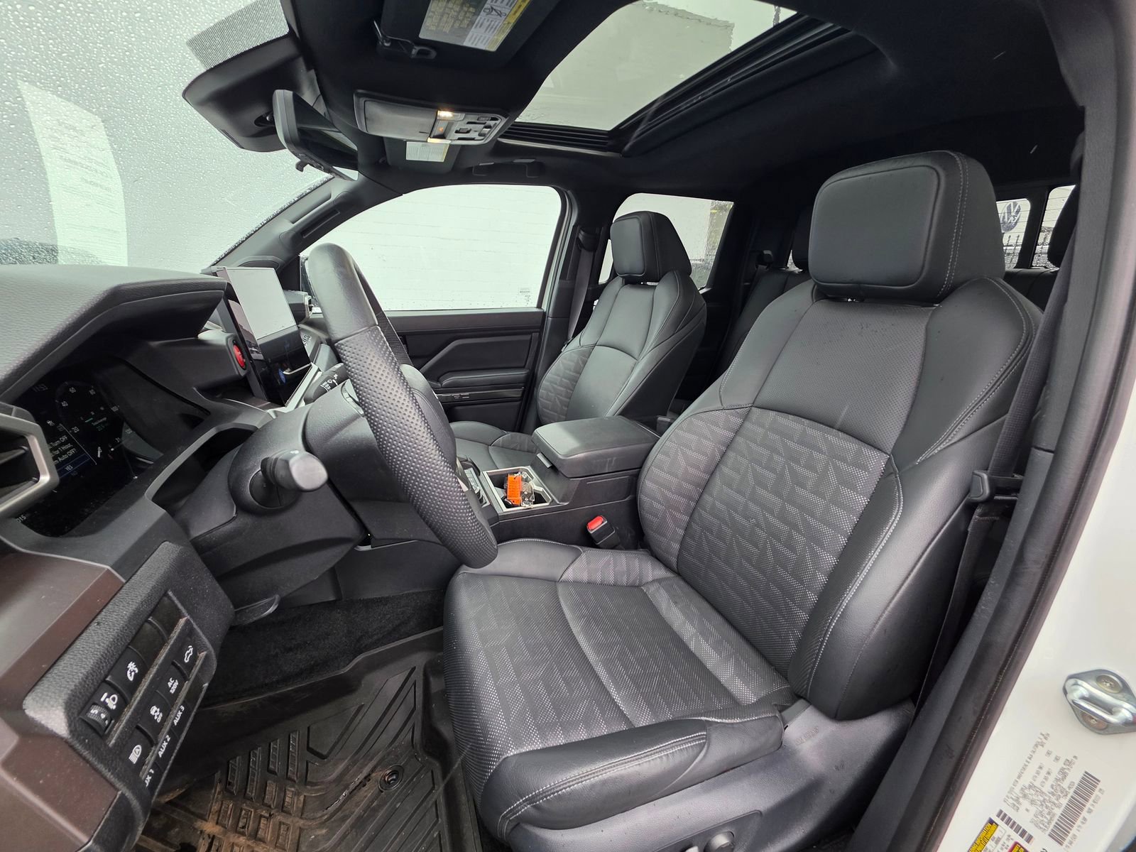 Used 2024 Toyota Tacoma TRD Off-Road w/ TRD Off Road Premium Package image 11