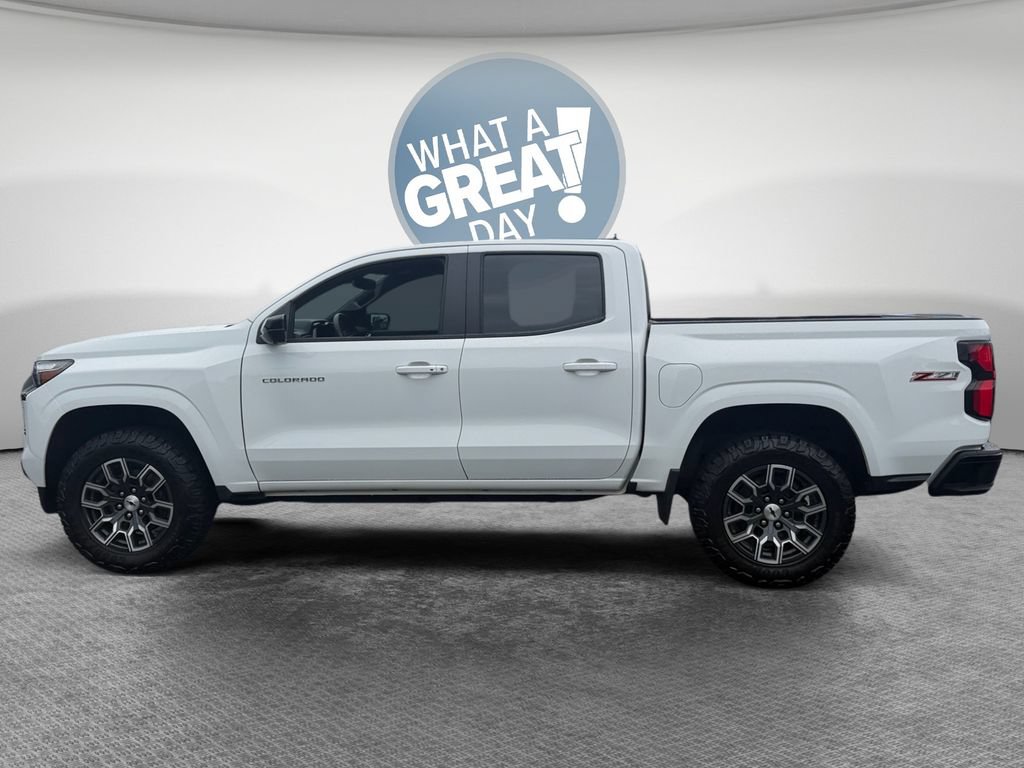Certified 2024 Chevrolet Colorado Z71 w/ Z71 Convenience Package 2 AWD/4WD image 7