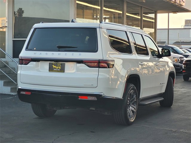 Used 2024 Jeep Wagoneer Series II w/ Flexible Seating Group image 4