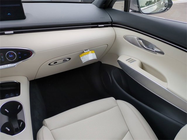 Certified 2025 Genesis Electrified GV70 Advanced image 16