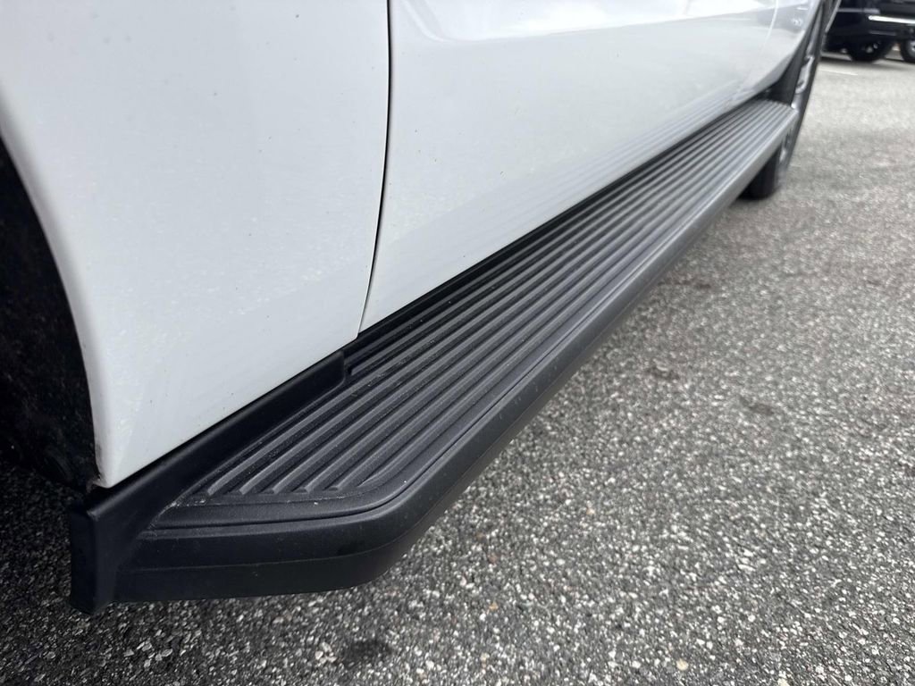 Used 2024 Ford Expedition Limited image 13