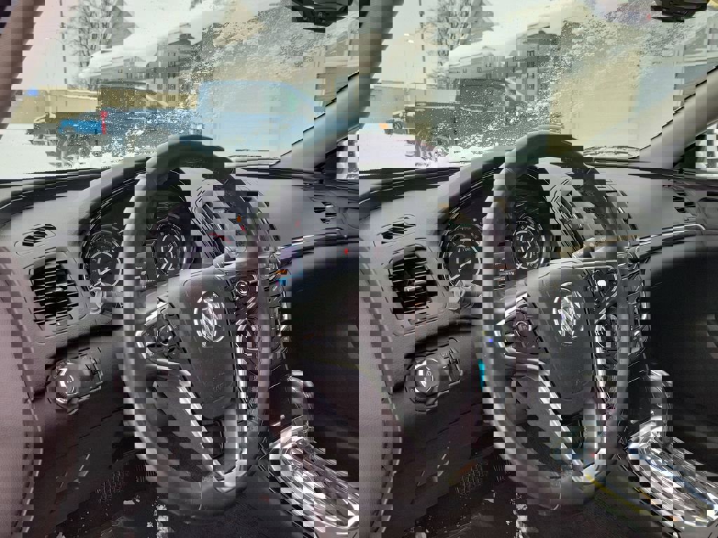 Used 2016 Buick Regal image 16