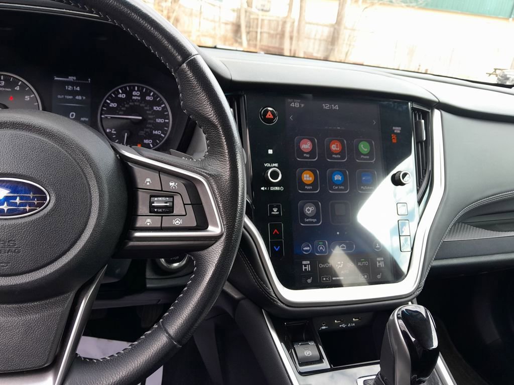 Used 2022 Subaru Outback Premium image 18