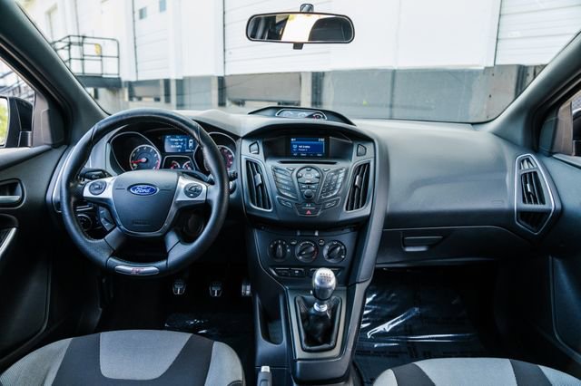Used 2014 Ford Focus ST image 6
