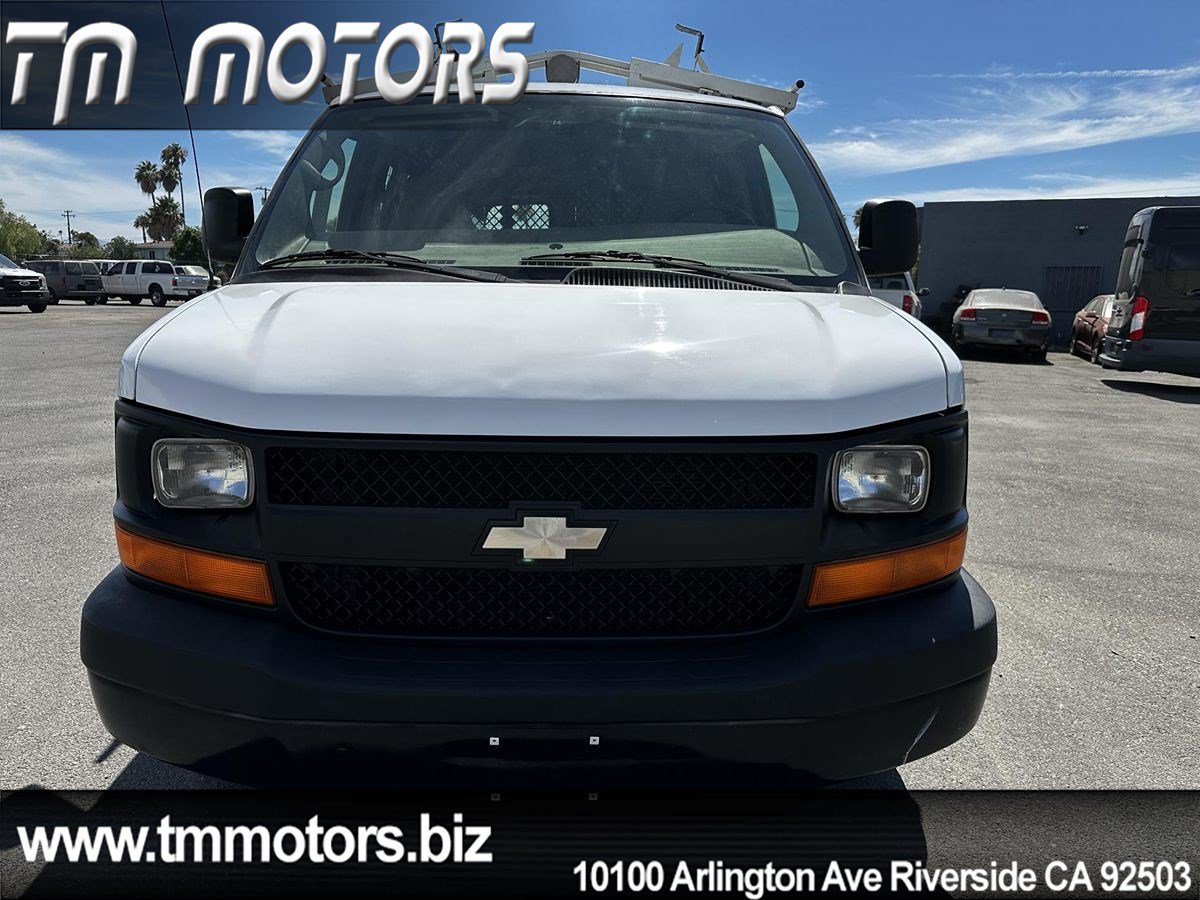 Used 2008 Chevrolet Express 2500 RWD image 2