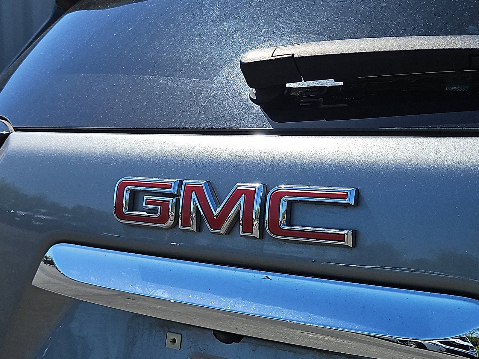 Certified 2023 GMC Terrain SLE w/ Driver Convenience Package FWD image 10
