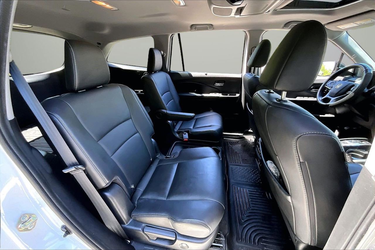Used 2020 Honda Pilot Touring image 25