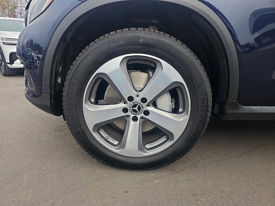 Used 2019 Mercedes-Benz GLC 300 4MATIC image 9