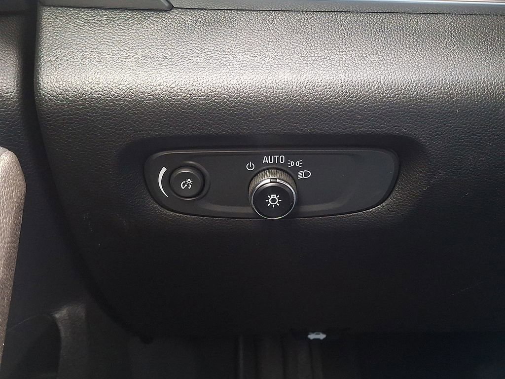 Used 2023 Chevrolet Traverse LT AWD/4WD image 27