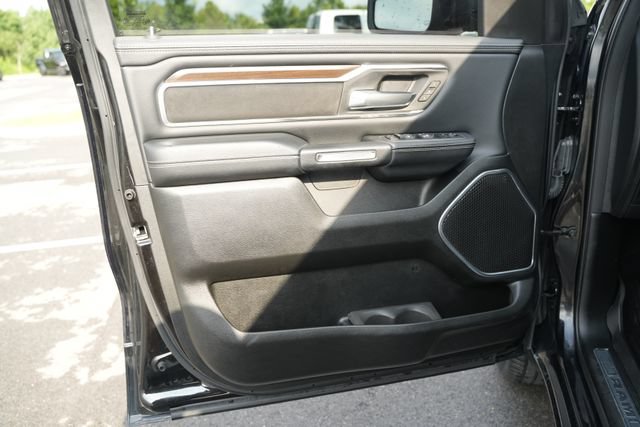 Used 2022 RAM 1500 Laramie AWD/4WD image 13