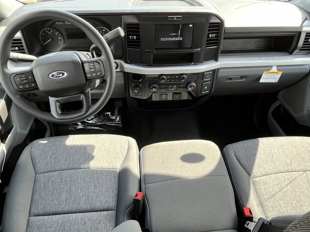 New 2026 Ford F350 4x4 Crew Cab Super Duty image 10