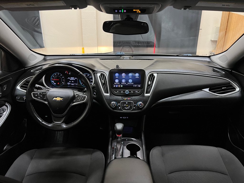 Used 2022 Chevrolet Malibu RS FWD image 12
