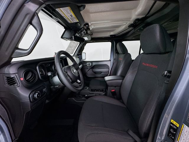 New 2025 Jeep Wrangler Unlimited Rubicon w/ Technology Group image 24