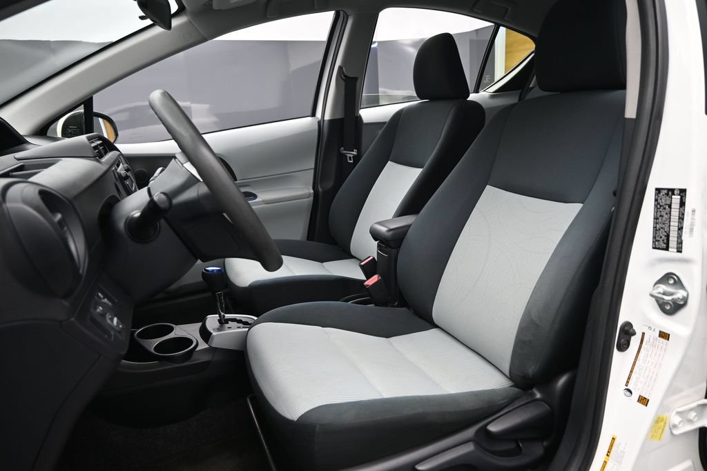 Used 2013 Toyota Prius C Two FWD image 12
