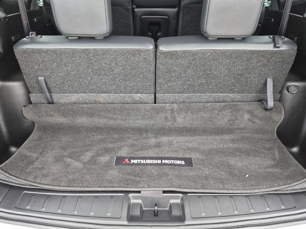 Used 2023 Mitsubishi Outlander SE AWD/4WD image 29