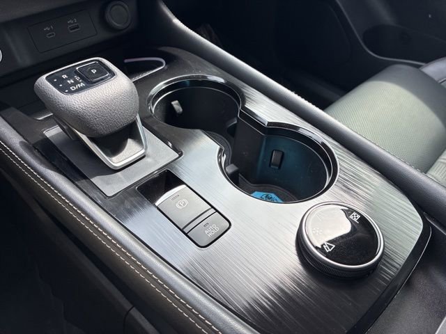 Used 2023 Nissan Rogue Platinum w/ Platinum Premium Package AWD/4WD image 40