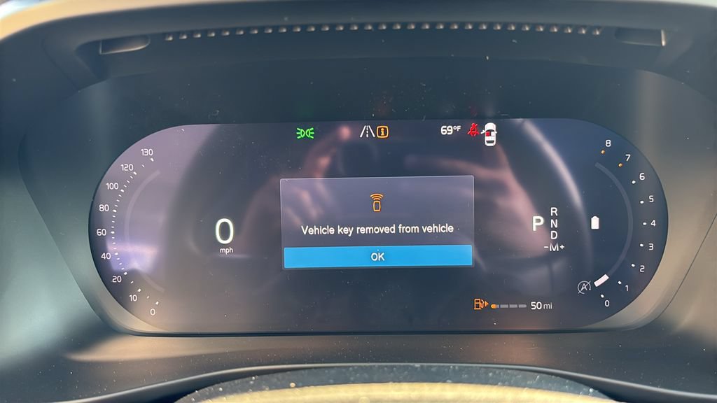 New 2026 Volvo XC40 B5 Ultra w/ Protection Package Premier AWD/4WD image 15
