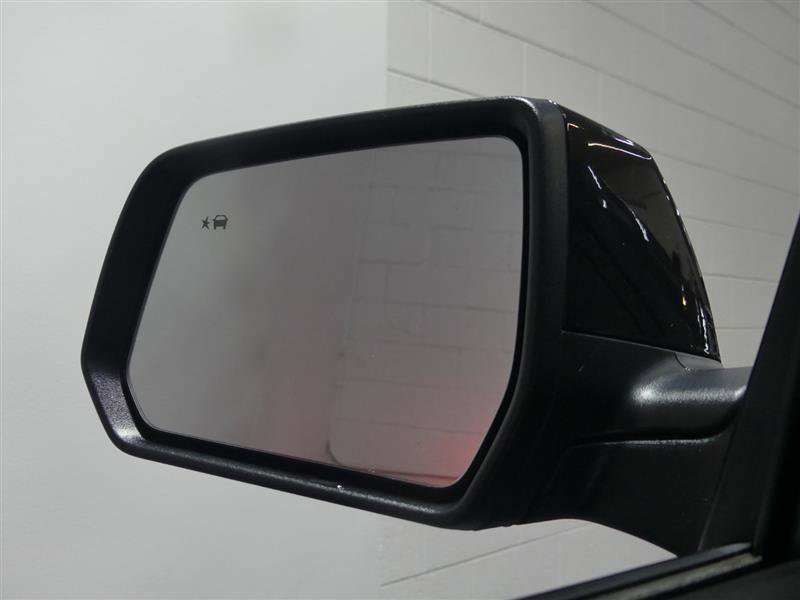 Used 2022 Chevrolet Traverse RS w/ LPO, Floor Liner Package AWD/4WD image 14