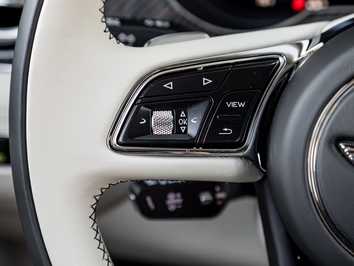 New 2027 Bentley Bentayga AWD/4WD image 20