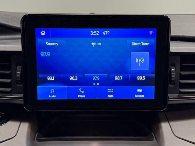 Used 2023 Ford Explorer XLT image 25