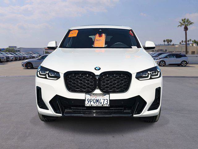 Used 2025 BMW X4 xDrive30i w/ Premium Package image 2
