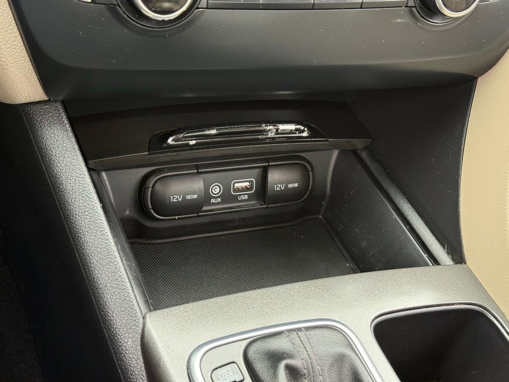 Used 2016 Kia Optima LX image 25