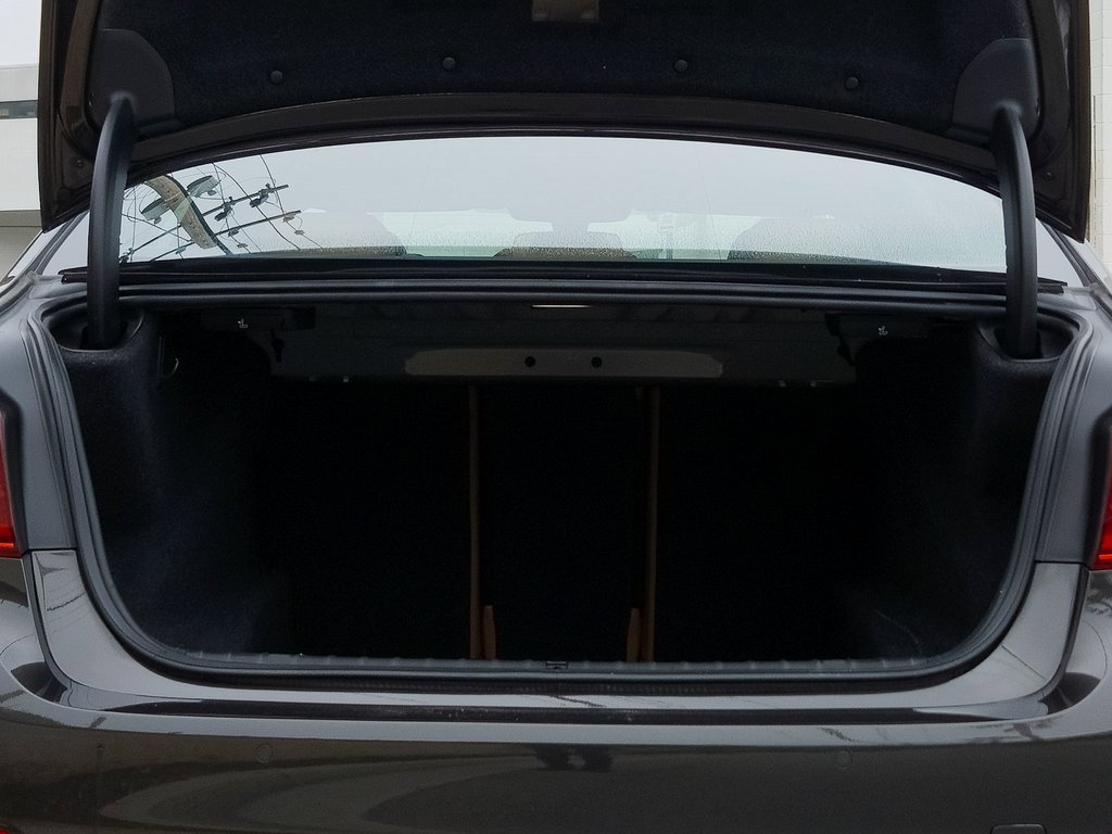 Used 2019 BMW 540i w/ Convenience Package image 23