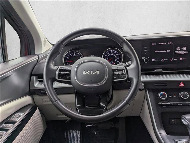 Used 2024 Kia Carnival LX image 23