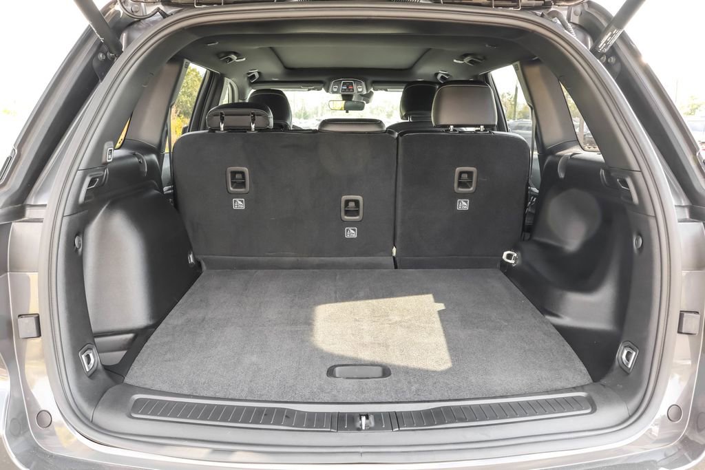 Used 2025 Jeep Grand Cherokee Limited image 32