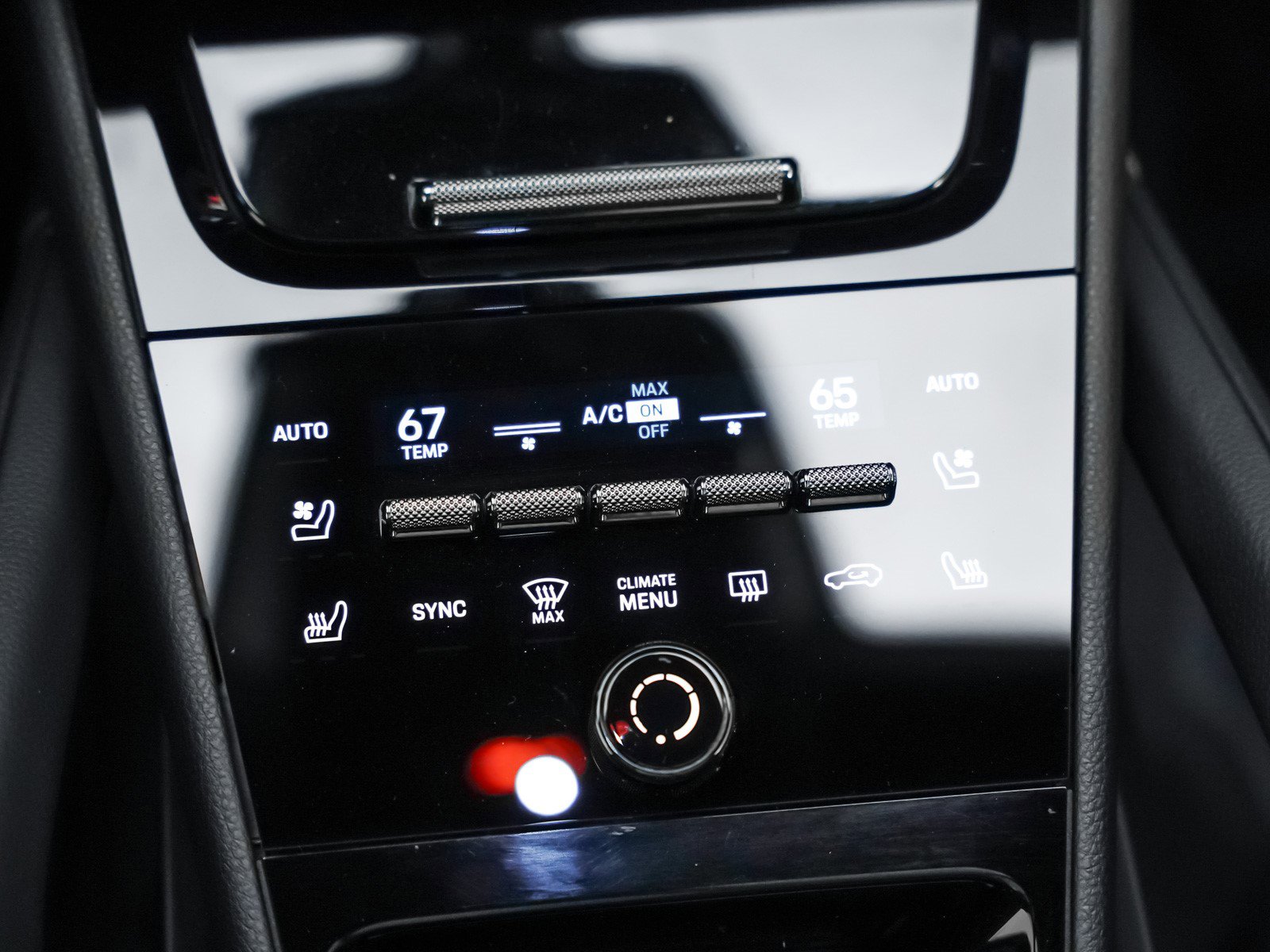 Used 2025 Porsche Cayenne Coupe image 20