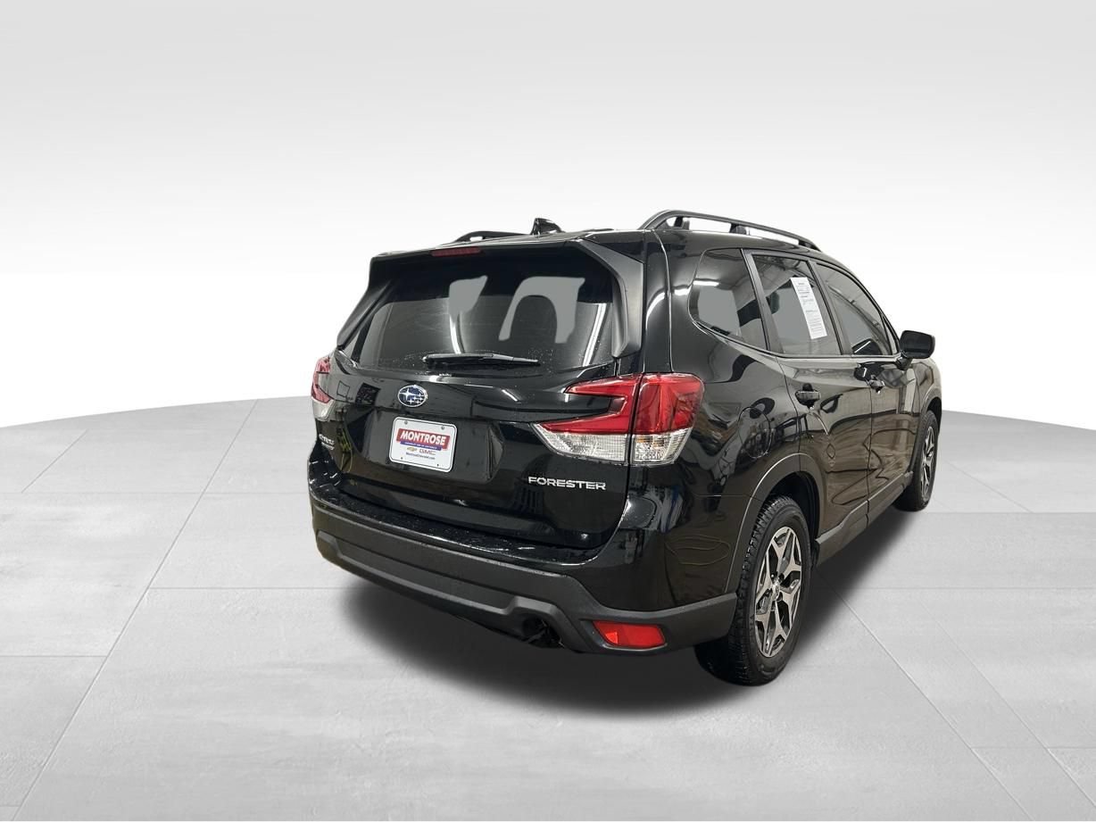 Used 2023 Subaru Forester Premium AWD/4WD image 5