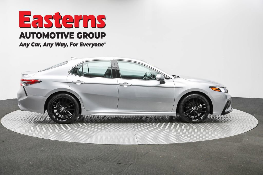 Used 2023 Toyota Camry XSE image 4