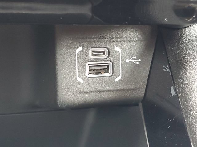 New 2026 Jeep Compass Trailhawk w/ Sun, Sound & Navigation Group AWD/4WD image 30