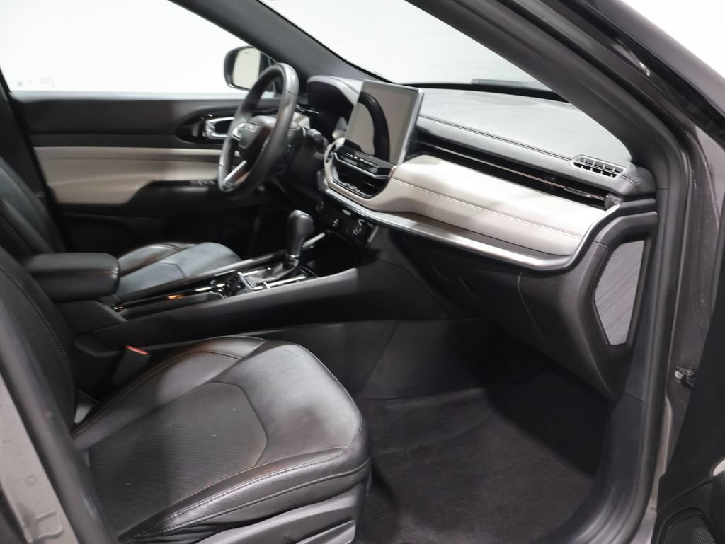 Used 2023 Jeep Compass Limited AWD/4WD image 21