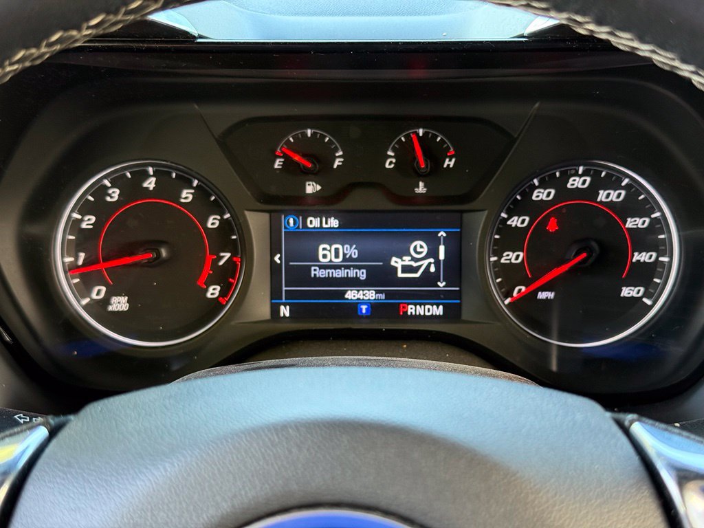 Used 2023 Chevrolet Camaro LT RWD image 9