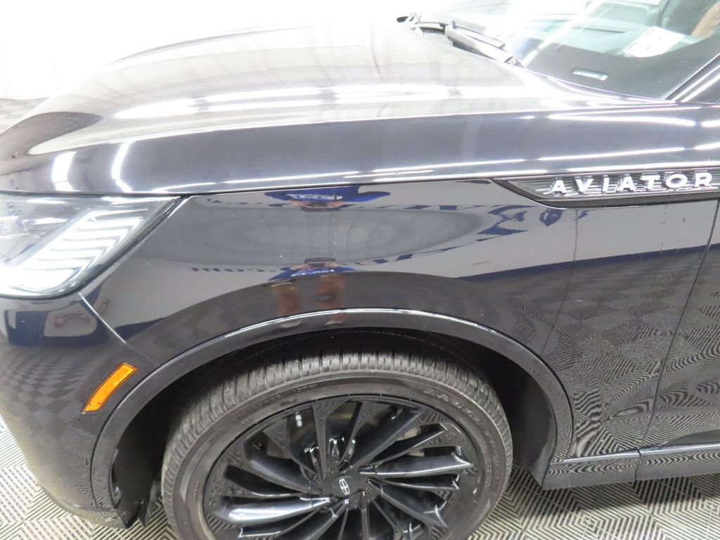 Used 2025 Lincoln Aviator Reserve w/ Equipment Group 201A AWD/4WD image 47