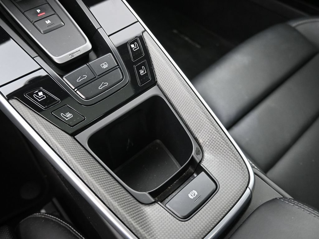 Certified 2020 Porsche 911 Carrera 4S AWD/4WD image 23