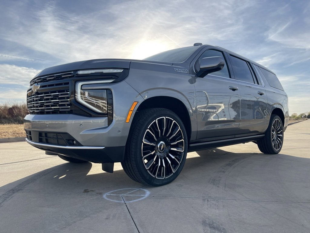 New 2026 Chevrolet Suburban High Country image 7