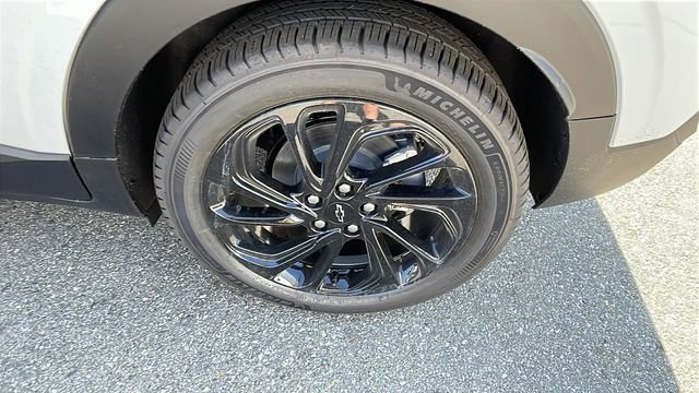 New 2027 Chevrolet Bolt RS image 27
