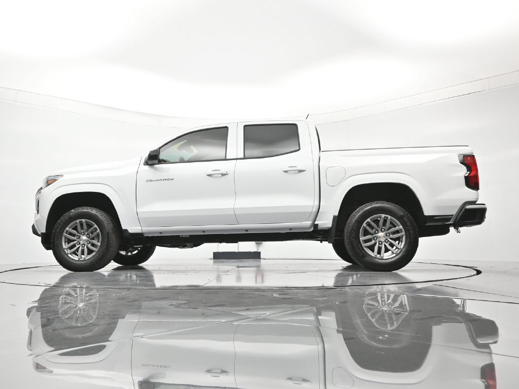 Used 2026 Chevrolet Colorado LT RWD image 43