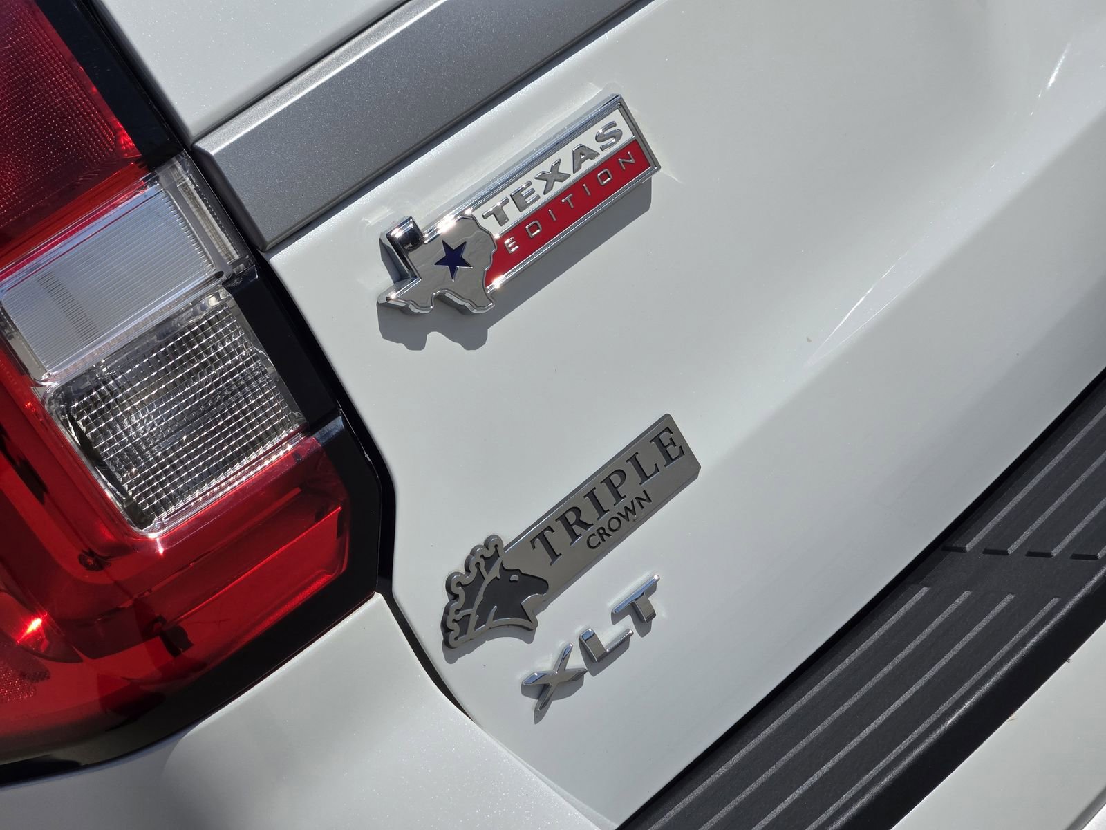 Certified 2023 Ford Expedition Max XLT image 11