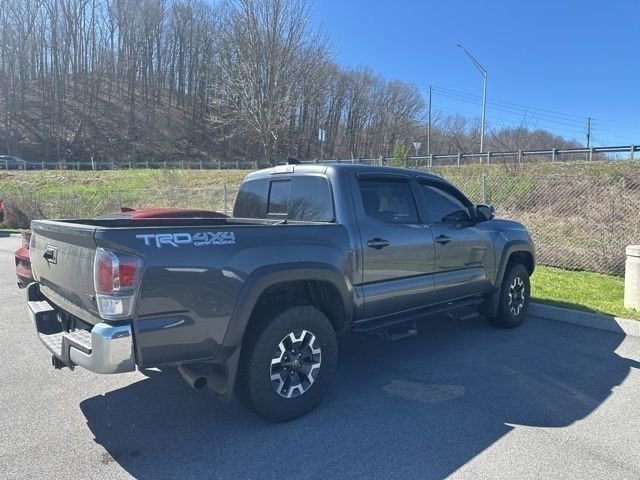 Used 2022 Toyota Tacoma TRD Off-Road w/ Black Out Package (TMS) image 31