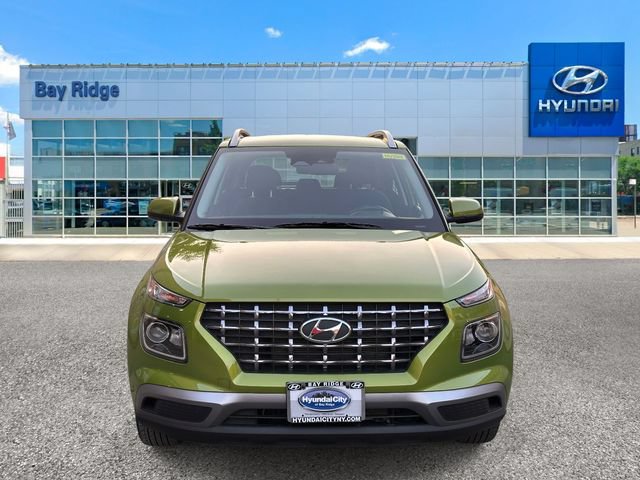 Used 2023 Hyundai Venue SEL w/ Cargo Package FWD image 11