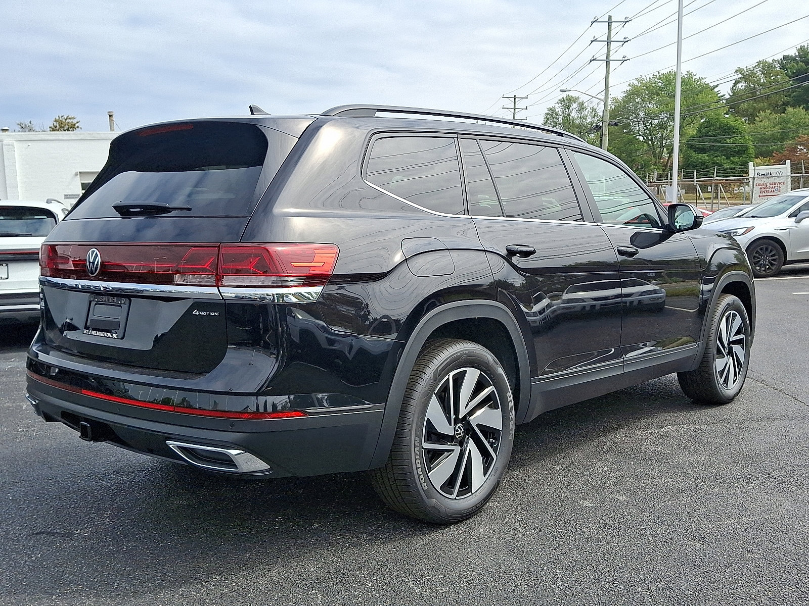 New 2026 Volkswagen Atlas SE image 4