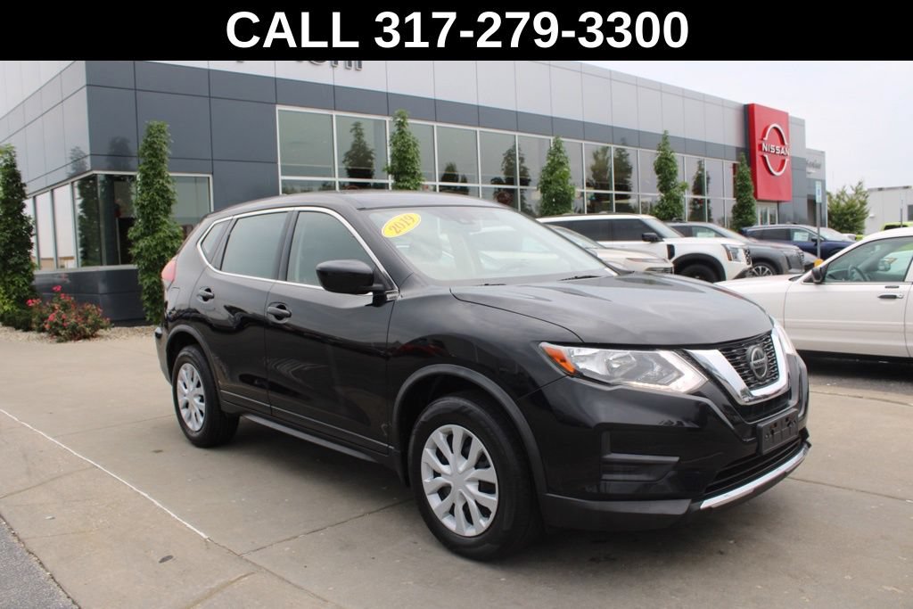 Used 2019 Nissan Rogue S AWD/4WD image 1